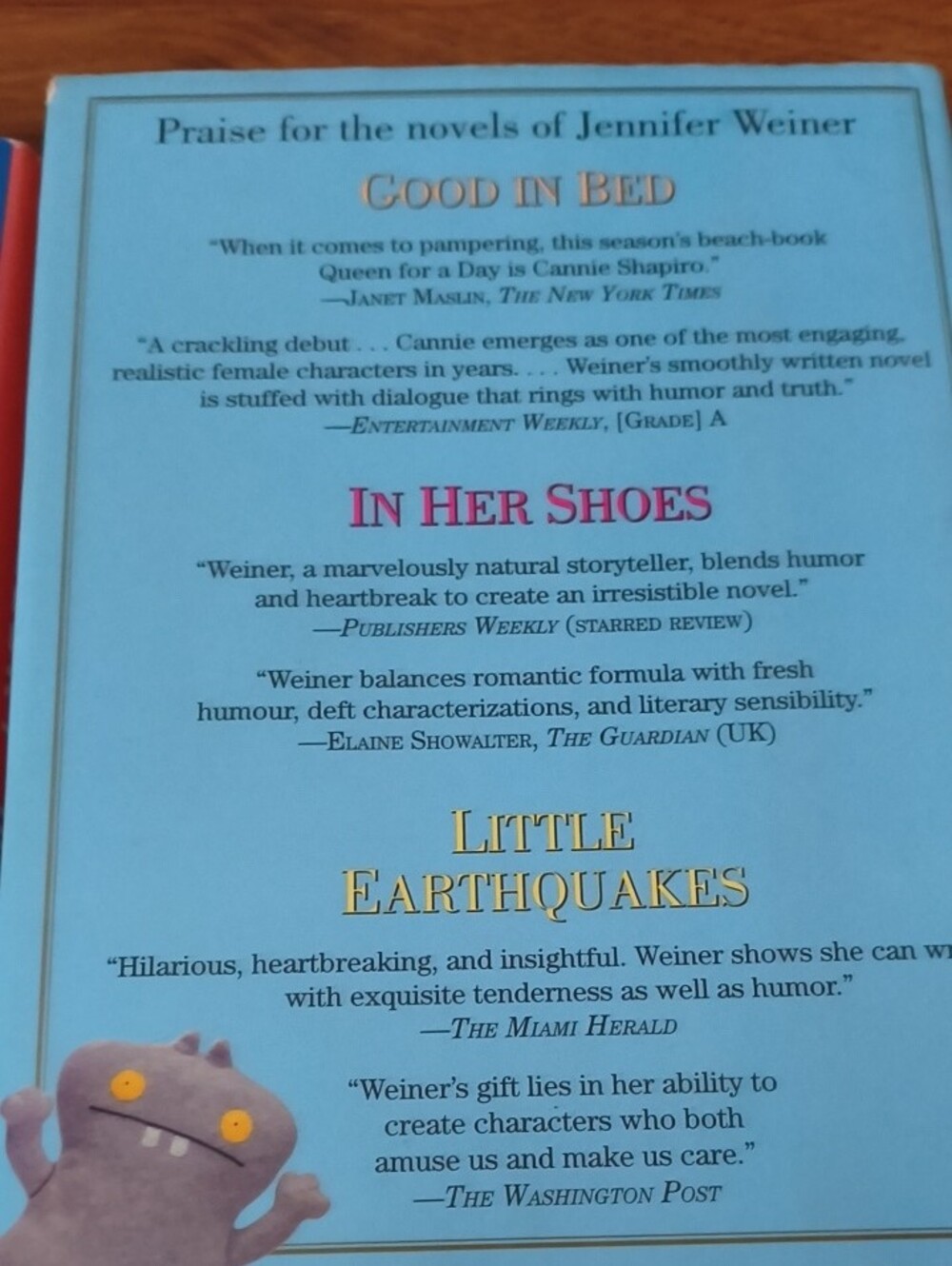 Books - Picture 6 of 13